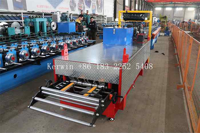 conformadora de chapa u45（kr18）