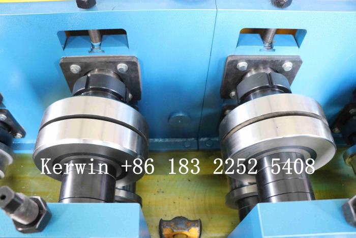 M&aacute;quina conformadora de perfiles C1 