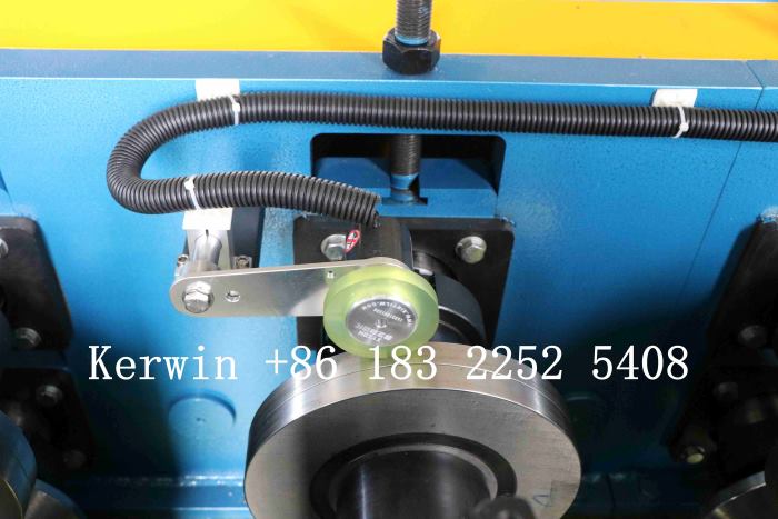 M&aacute;quina conformadora de perfiles C1 