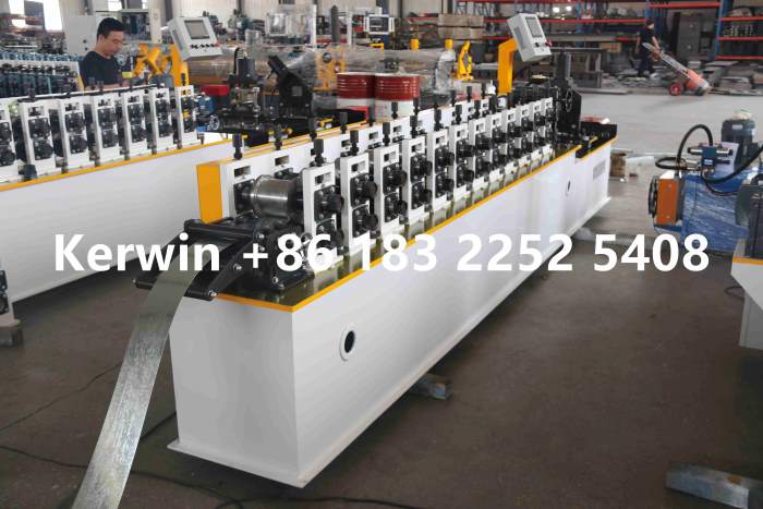 M&aacute;quina para hacer fabricar hat channel