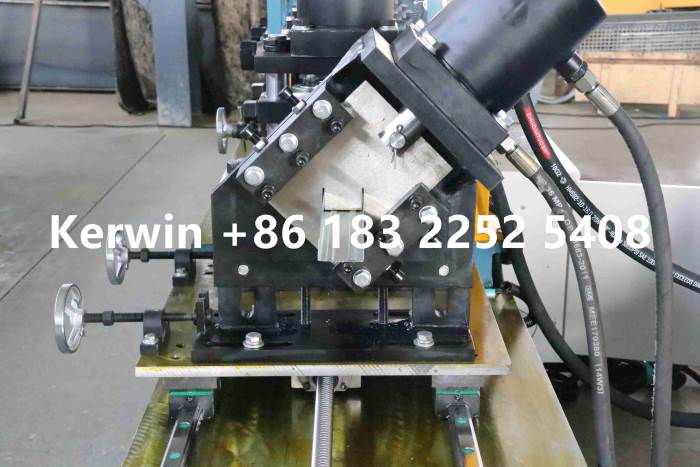 U de hierro galvanizado  