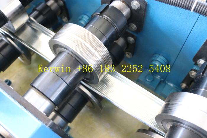 m&aacute;quina de fabricar perfil steel frame C