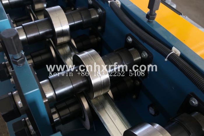 M&aacute;quina para perfiles C