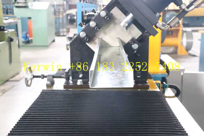 Conformadora de perfil c