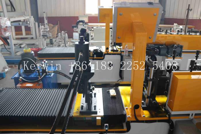 M&aacute;quina de &aacute;ngulo L 