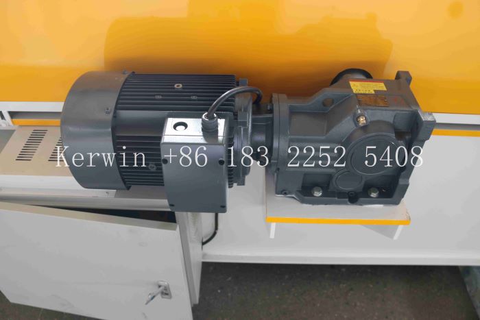 M&aacute;quina de &aacute;ngulo L 