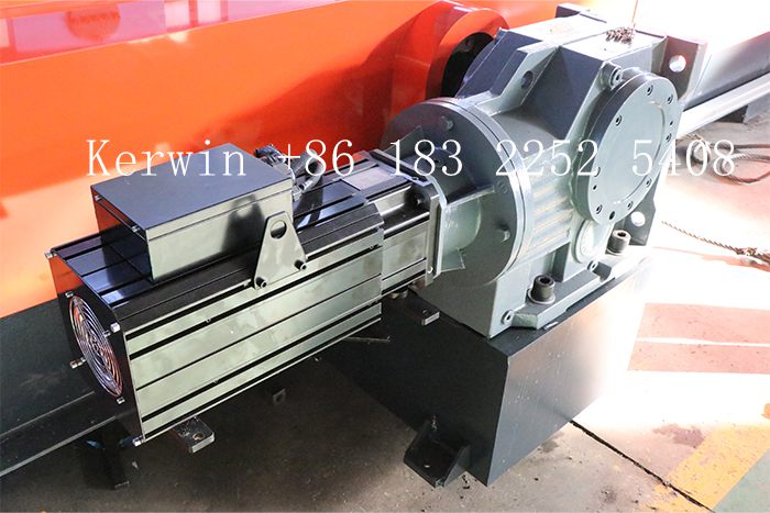 M&aacute;quina formadora de rollos de correas C