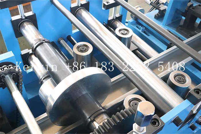 quina formadora de rollos de correas C