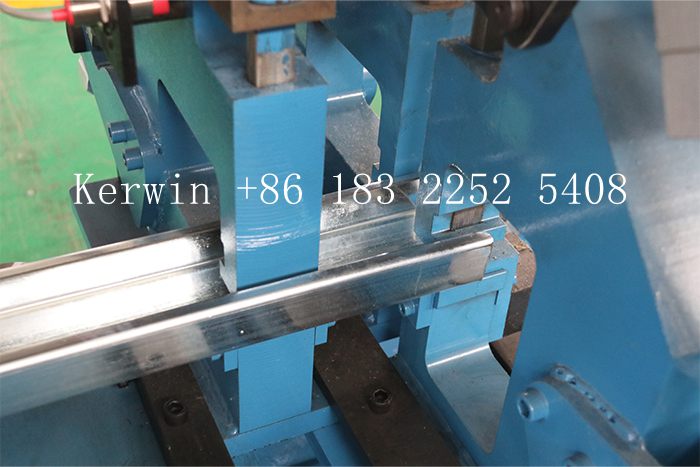 Perfiladora Autom&aacute;tica de perfiles CZ