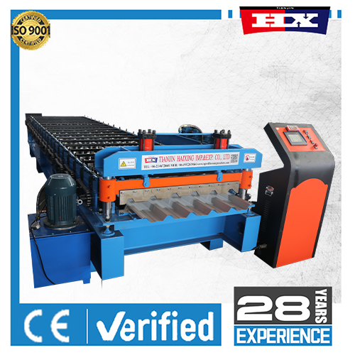 Panel roll forming machine