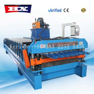 Roof roll forming machine