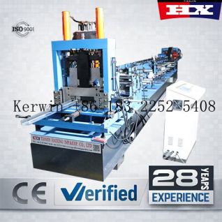 Máquina formadora de rollos de correas C